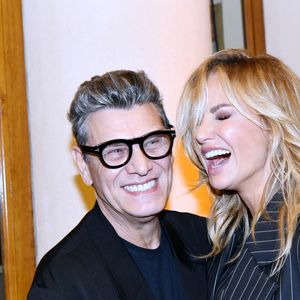 Exclusif - Marc Lavoine et sa compagne Adriana Karembeu arrivant au "concerto pour la paix" de Omar Harfouch au théâtre des Champs-Elysées à Paris le 18 septembre 2024.

© Rachid Bellak / Bestimage