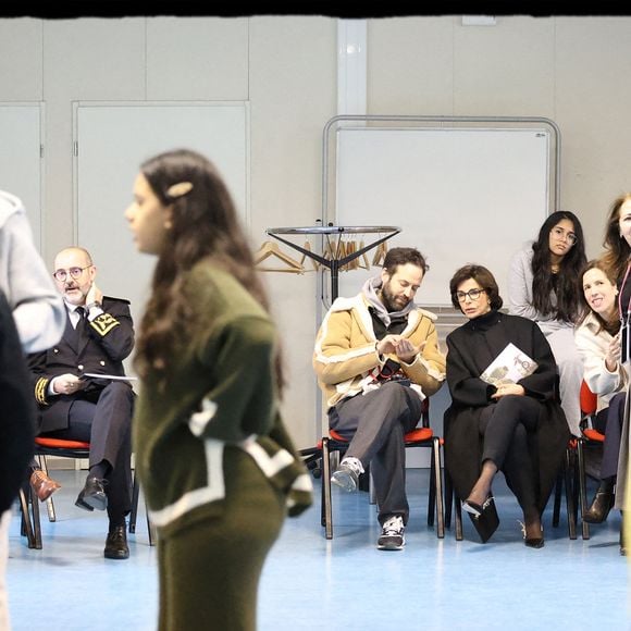 Lors de ce déplacement officiel, le lundi 20 janvier 2025, les photographes ont immortalisé une étonnante complicité, entre Rachida Dati et... Benjamin Millepied. Le célèbre chorégraphe, qui a été de 2014 à 2016 directeur du ballet de l'Opéra de Paris, a pris le temps d'expliquer à la ministre de la Culture de François Bayrou les objectifs des Jeunesses en mouvement, un projet qui lui tient particulièrement à cœur.

Exclusif - Rachida Dati, ministre de la Culture, en déplacement au lycée professionnel Théodore Monod, à Noisy le Sec, le 20 janvier 2025, aux côtés de Benjamin Millepied. © Alain Guizard / Bestimage