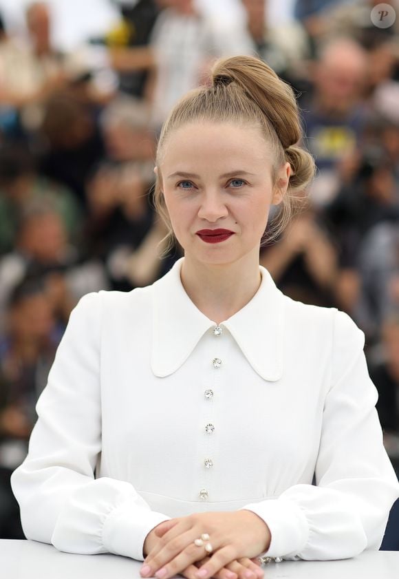 Sara Forestier au photocall du film "Roubaix, une lumière (Oh mercy !)" lors du 72ème Festival International du film de Cannes, France, le 23 mai 2019. © Jacovides-Moreau/Bestimage