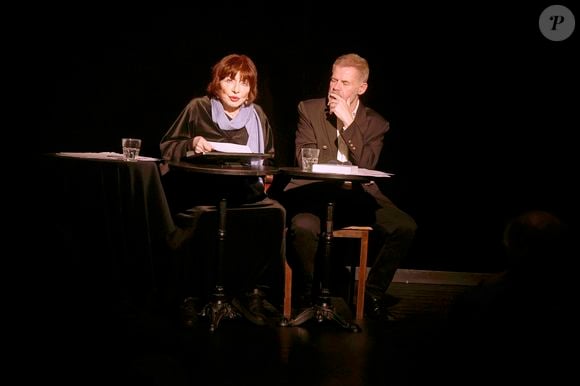 Judith Magre, lors de son spectacle "Judith Magre dit Apollinaire", en duo avec Eric Naulleau au théâtre de poche-Montparnasse à Paris le 22 septembre 2025.

© Cédric Perrin/Bestimage