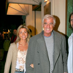 En plusieurs années d'amour, Natty Tardivel et Jean-Paul Belmondo ont partagé tant d'instants inoubliables.

Jean-Paul Belmondo et Natty Tardivel en 2003 au Club de l'Étoile à Paris.

© RINDOFF-BELLAK / BESTIMAGE