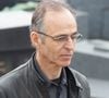 Michel Drucker a perdu cet été Françoise Coquet, sa productrice historique et amie depuis plus de 60 ans.

Jean-Jacques Goldman lors des funérailles de Véronique Colucci au cimetière de Montrouge, à Paris, en France. Photo par ABACAPRESS.COM