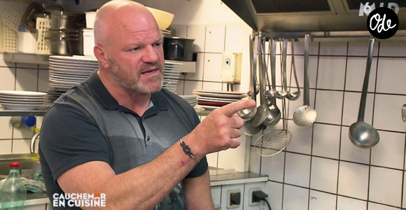 La mairie a ensuite racheté le fonds de commerce pour sauver cette adresse du village.

Philippe Etchebest dans "Cauchemar en cuisine".