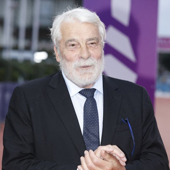 Une épreuve qui a rendu plus fort le papa de Tommy, Stanley, et Kim qui a gardé malgré les années qui passent son âme d'enfant. 

Jacques Weber - Arrivées à la première du film "Sans Filtre" lors de la 48ème édition du festival du film américain de Deauville le 8 septembre 2022.
© Denis Guignebourg / Bestimage