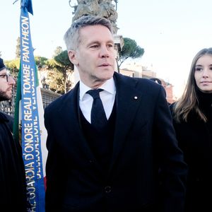 Emmanuel Philibert de Savoie et sa fille Vittoria lors du 146ème anniversaire de la Garde d'honneur du Panthéon au monument Victor-Emmanuel II (Altare della Patria - Autel de la Patrie) à Rome. Le 21 janvier 2024
© LaPresse / Panoramic / Bestimage