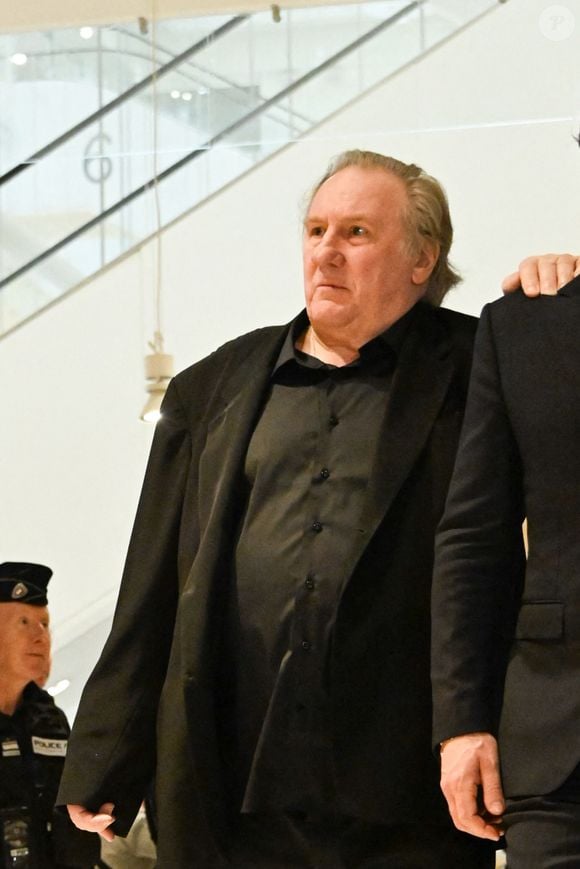 Gérard Depardieu et son avocat Jérémie Assous, - Arrivées au procès de G.Depardieu accusé d'avoir agressé sexuellement deux femmes en 2021 lors du tournage du film "Les volets verts" de Jean Becker.
Paris, le 25 mars 2025.

© Yehiel Chekroune / Bestimage