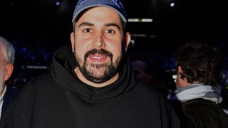 “Le coup de foudre pour un gars” : Artus a multiplié les expériences avant sa rencontre avec Sarah