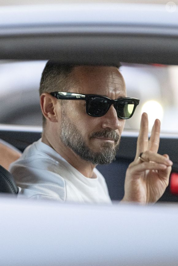 Exclusif - Le chef pâtissier français Cédric Grolet en Lamborghini, place Vendôme, à Paris. Le 24 juin 2024
© Pierre Perusseau-Tiziano Da Silva / Bestimage