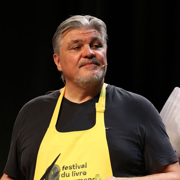 David Douillet au 20ème Festival du Livre gourmand au Théâtre de Périgueux, le 16 novembre 2025. © Jean-Marc Lhomer / Bestimage.