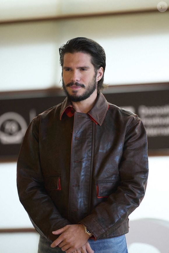 Francois Civil a assisté au Photocall de 'Deux pianos / Two Pianos' lors du 73ème Festival International du Film de San Sebastian au Kursaal Palace le 20 septembre 2025 à Donostia / San Sebastian, Espagne. Photo by ABACAPRESS.COM