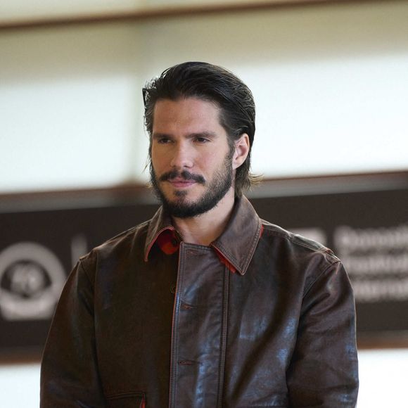 Francois Civil a assisté au Photocall de 'Deux pianos / Two Pianos' lors du 73ème Festival International du Film de San Sebastian au Kursaal Palace le 20 septembre 2025 à Donostia / San Sebastian, Espagne. Photo by ABACAPRESS.COM