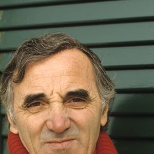 Archives - En Suisse, Charles Aznavour chez lui dans sa maison de Cologny en février 1986.
Michel Ristroph via Bestimage