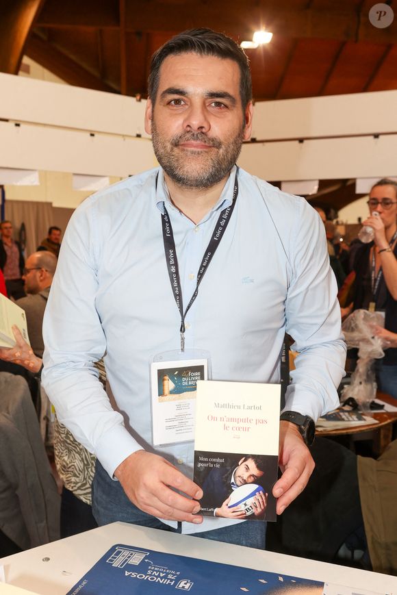 Matthieu Lartot, à la Halle Georges Brassens de Brive-la-Gaillarde pour la Foire du Livre de Brive , le 9 novembre 2024. © Jean-Marc Lhomer / Bestimage