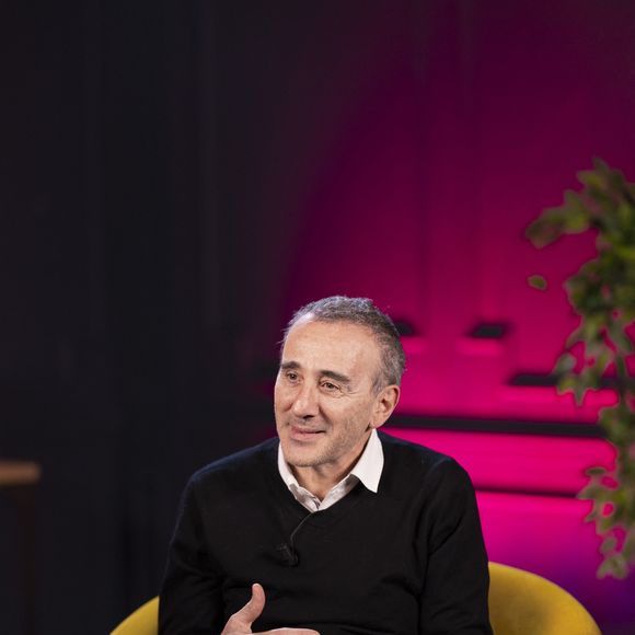 Exclusif - Rendez-vous avec Elie Semoun dans les locaux de Webedia lors d'une interview pour Purepeople à Levallois-Perret le 19 mars 2024. © Cyril Moreau/Bestimage
