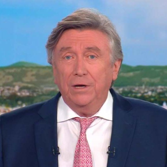 "C’est pour ça que je tremble déjà", admet-il, évoquant sa facilité à verser une "larmichette"...

Journal de 13h, TF1.