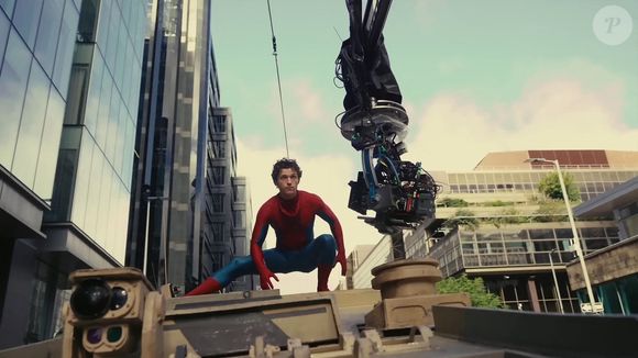 L'été 2026, "Spider-Man: Brand New Day", 4e volet de la saga, sortira au cinéma.

le Tom Holland sur le tournage de "Spider-man".

Photo : Backgrid UK / Bestimage