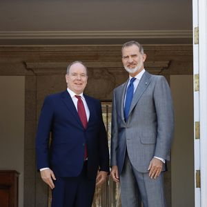Mais l'agenda de la Couronne espagnole pourrait s'avérer complexe à gérer lors de cette première semaine de juin. 

Le roi Felipe VI d'Espagne reçoit le prince Albert II de Monaco au palais Zarzuela à Madrid, Espagne, le 15 octobre 2022. AGENCE / BESTIMAGE