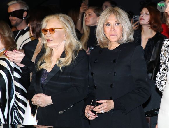 Sylvie Vartan et Brigitte Macron - Célébrités au Défilé de Mode Stéphane Rolland, Collection Haute Couture Printemps / Été 2025, dans le cadre de la Fashion Week de Paris, France, le 27 Janvier 2025. 

© Bertrand Rindoff / Bestimage
