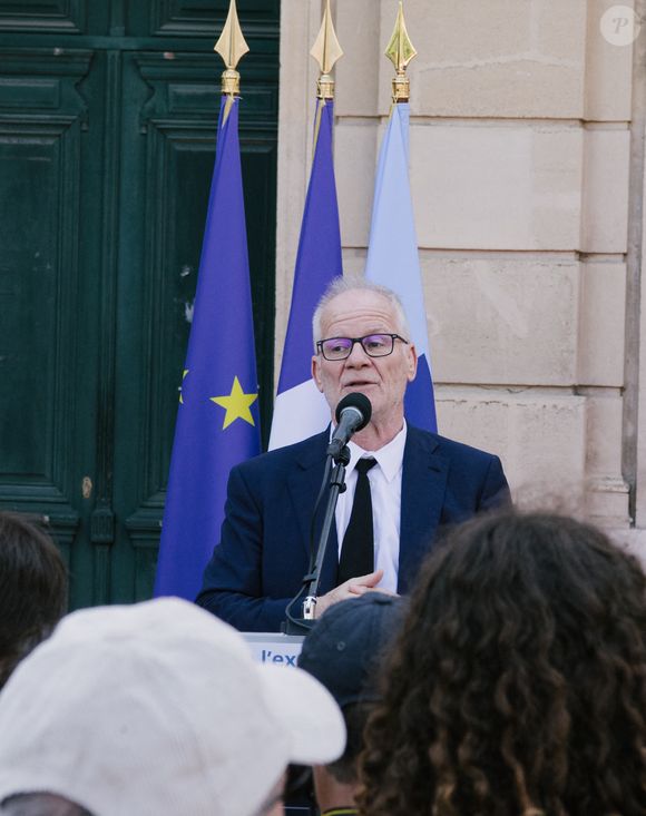 Thierry Frémaux lors de l'inauguration de la 21ème édition de l’exposition Cannes fait le mur, à l’Hôtel de Ville de Cannes, le 14 mai 2025. 
Photo : Sam Delpech / Bestimage