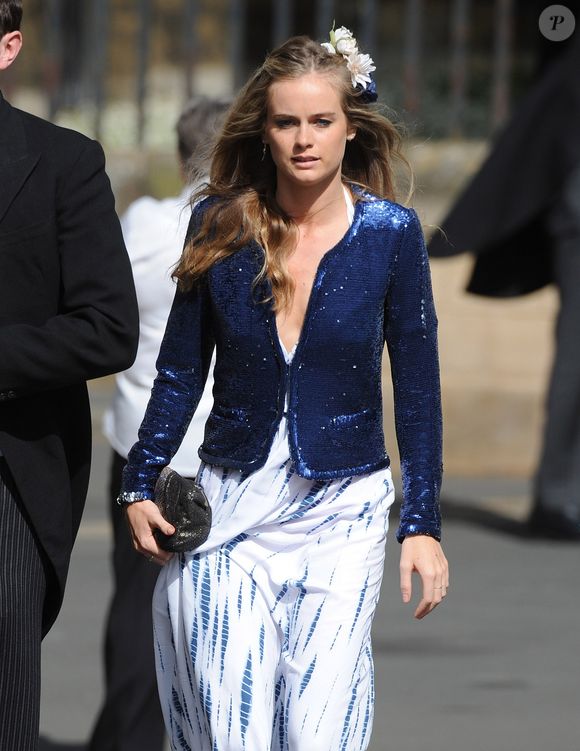 Il s'agit de Cressida Bonas
Cressida Bonas (petite amie du prince Harry) au Mariage de Thomas van Straubenzee et de Lady Melissa Percy a Northumbria en Angleterre, le 22 juin 2013 FLYNET UK / BESTIMAGE
