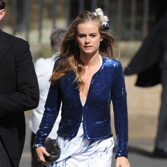 Il s'agit de Cressida Bonas
Cressida Bonas (petite amie du prince Harry) au Mariage de Thomas van Straubenzee et de Lady Melissa Percy a Northumbria en Angleterre, le 22 juin 2013 FLYNET UK / BESTIMAGE