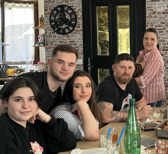 La Famille Lécossais de "Familles nombreuses, la vie en XXL" sur Instagram