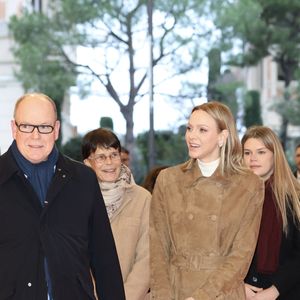 Le prince Albert II de Monaco, La princesse Stéphanie de Monaco, Camille Gottlieb, La princesse Charlène de Monaco lors du spectacle Monaco sous les Etoiles, sous le chapiteau de Fontvieille à Monaco, le 22 décembre 2025.
© Claudia Albuquerque / Bestimage