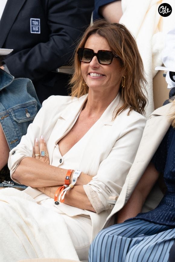 Faustine Bollaert assiste à la 13e journée de Roland-Garros 2026 au parc Roland-Garros, le 5 juin 2026 à Paris, en France. Photo de Laurent Zabulon/ABACAPRESS.COM