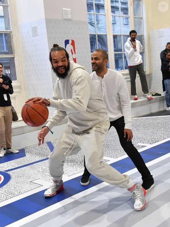 Joakim Noah et Tony Parker  à Paris le 20 janvier 2023. © Veeren/Bestimage