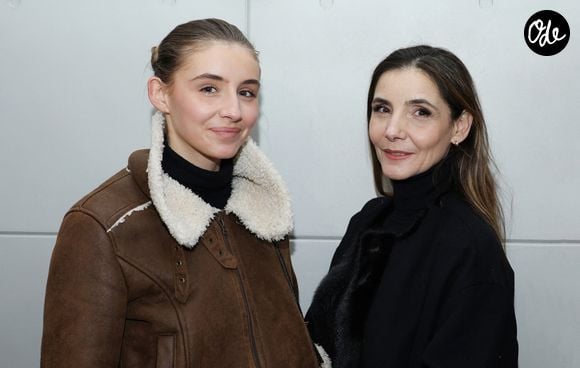 La princesse Clotilde Courau de Savoie et sa fille Vittoria de Savoie - Vernissage de l'exposition "Liaisons dangereuses & Métamorphoses" du créateur Elie Top à l'occasion de ses 10 ans de création chez Christie's à Paris le 27 janvier 2025. © Denis Guignebourg/BestImage