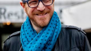 Marius Colucci (Capitaine Marleau) s'est marié avec Sarah ! Le fils de Coluche a épousé la figure phare d'un petit village