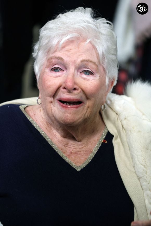 Line Renaud - Line Renaud, 97 ans, a inauguré un jardin public qui porte son nom, à Lille, France, le mercredi 17 décembre 2025. © Claude Dubourg/Bestimage
