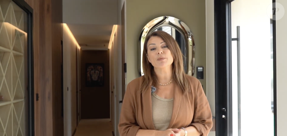 Sandra Viricel est aussi pressentie pour présenter les émissions.

Captures d'écran