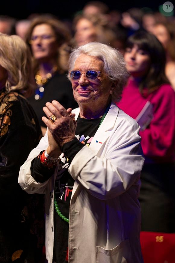 Véronique de Villèle au concert du gala des 20 ans de la fondation Recherche Alzheimer "2 générations chantent pour la 3ème" à l'Olympia à Paris le 18 mars 2024.

© Cyril Moreau / Bestimage