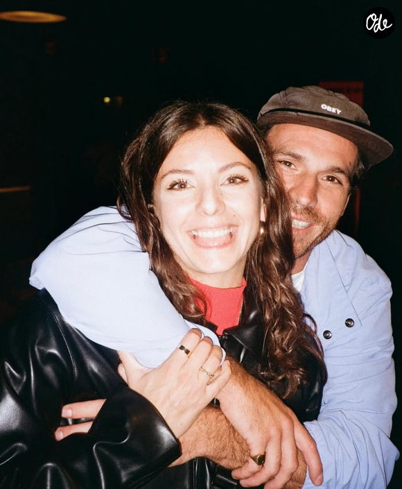 Après plusieurs mois de préparatifs et des fiançailles annoncées fin 2025, le couple a officiellement uni ses destins.

Capture Instagram - Axel Huet