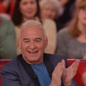 Michel Fugain lors de l'enregistrement de Vivement Dimanche à Paris, France, le 25 février 2015. Photo by Max Colin/ABACAPRESS.COM