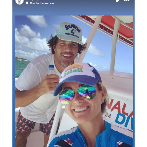 Une cérémonie d'adieu s'est déroulée samedi dernier sur une plage de Saint-Barthélemy pour honorer sa mémoire.

Laeticia Hallyday salue son ami Christian Kloster, plus connu sous le nom de Kelly.