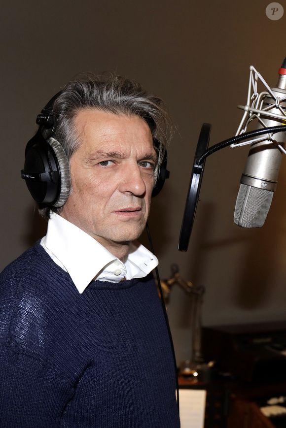 Exclusif - Yvan Le Bolloc'h - Enregistrement de la chanson "Un coin pour vivre" pour venir en aide à l’association "Les hôtels du coeur" au profit des sdf et des mal logés à Paris le 15 février 2019. © Cédric Perrin/Bestimage