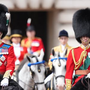 Le prince William, prince de Galles - Des membres de la famille royale assistent à la parade « Trooping the Colour » au palais de Buckingham, à Londres, au Royaume-Uni, le 13 juin 2026.

© Julien Burton / Bestimage