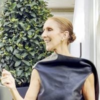 Céline Dion à Paris : Dans une robe asymétrique, elle affiche sa condition impeccable mais surveillée de près