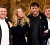 Sur plusieurs clichés, elle apparaît en bikini avec un baby bump désormais bien arrondi.

Exclusif - Les quatre acheteurs belges : Sébastien Delcampe, Aurore Morisse, Stéphane Vanhandenhoven, Georges Van Cauwenbergh - Les acheteurs de l’émission télévisée "Affaire conclue" se mobilisent une fois de plus pour aider les enfants vivant sous le seuil de pauvreté lors de la vente aux enchères "Affaire for Life" organisée au profit de "Viva for Life" à l'hôtel de ville Bruxelles en Belgique le 29 novembre 2025.  © Didier Lebrun / Photonews /Bestimage