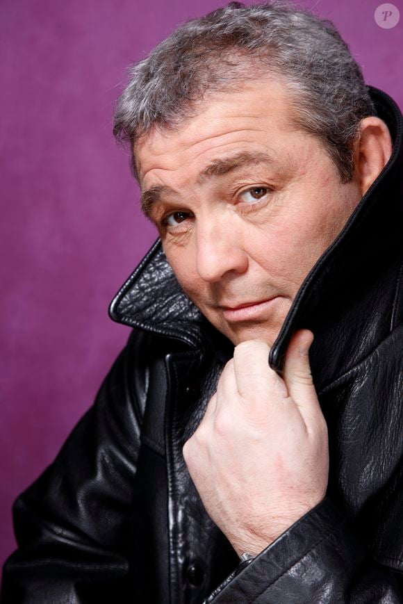 "Pour changer de pull, ça lui prenait quarante minutes. Ensuite, il fallait qu’elle refasse sa coiffure et son maquillage. "

Portrait de Laurent Gamelon  
CEDRIC PERRIN / BESTIMAGE