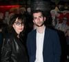 Lors de cet événement culturel, elle a pris la pose aux côtés de son fils Théo.

Anne Parillaud et son fils Théo - Personnalités aux Deux Magots pour la 3ème édition du salon du livre à Saint-Germain-des-Prés "Des pages avant la plage" à Paris le 6 juin 2026

© Philippe Baldini / Bestimage