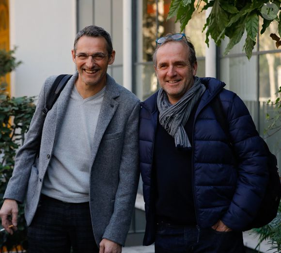 Cofondateur des Bodin’s, Jean-Christian Fraiscinet cherchait un lieu fixe pour sa troupe itinérante.

Les Bodin's (Vincent Dubois, Jean-Christian Fraiscinet) - Arrivées de l'émission "Vivement Dimanche Prochain" au studio Gabriel à Paris, France. © Christophe Clovis/Bestimage