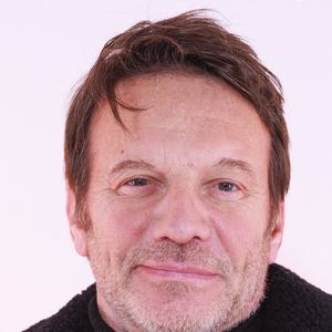 Une soirée qui s'est déroulée au milieu des strass et des paillettes.

Samuel Le Bihan assiste à un photocall pour le Gala d'Hiver du Peninsula Paris, avec un cocktail dînatoire orchestré par le Chef Exécutif David Bizet et la Chef Pâtissière Anne Coruble à l'hôtel Peninsula à Paris, France, le 27 novembre 2025. Photo by David Boyer/ABACAPRESS.COM