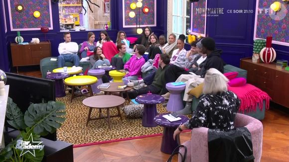 C'est l'équipe jaune qui a fait la meilleure évaluation.

Quotidienne de la Star Academy, TF1