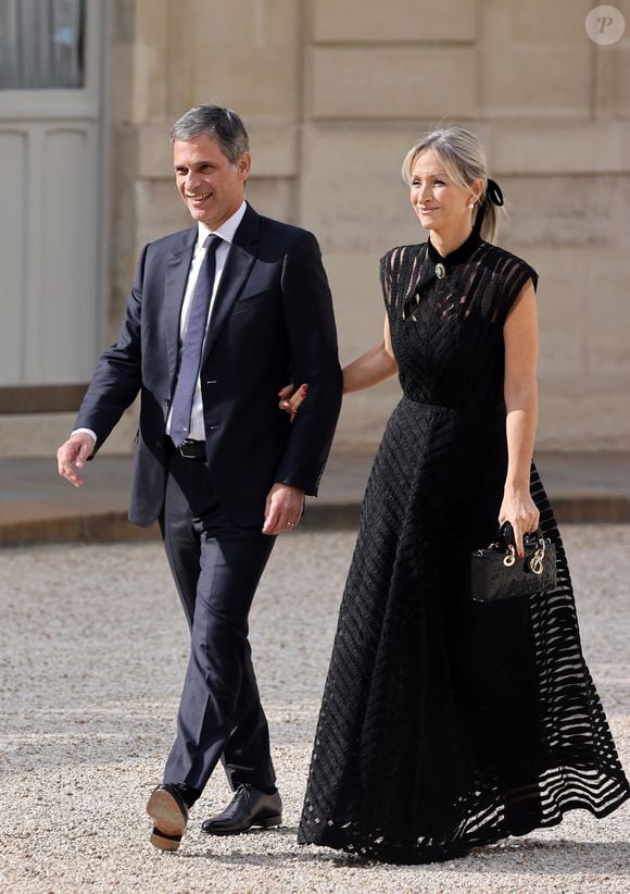 Rodolphe Saade et sa femme Véronique - Dîner d'état en l'honneur du président des Etats-Unis et sa femme au palais de l'Elysée à Paris, à l'occasion de leur visite officielle en France. Le 8 juin 2024
© Jacovides-Moreau / Bestimage