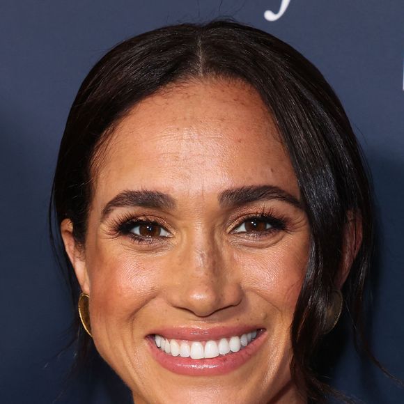 Un beau moment en famille 

Membre de la famille royale britannique Meghan, duchesse de Sussex arrive à l'Alliance for Children's Rights 34th Annual Champions For Children Gala qui se tient au Beverly Wilshire, A Four Seasons Hotel le 19 mars 2026 à Beverly Hills, Los Angeles, Californie, États-Unis.
Backgrid USA / Bestimage