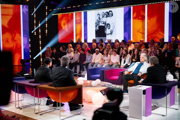 Exclusif - Daniel Guichard lors de l'enregistrement de l'émission "Famille je vous aime" présentée par Michel Drucker et qui sera diffusée le vendredi 29 mai sur France 3, à Paris, France, le 4 décembre 2025. © Gaffiot-Perusseau/Bestimage