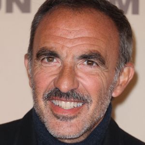 Nikos Aliagas assiste à l'avant-première de " Ma Mere, Dieu et Sylvie Vartan " au Pathe Palace à Paris le 17 mars 2025, France. Photo par Jerome Domine/ABACAPRESS.COM